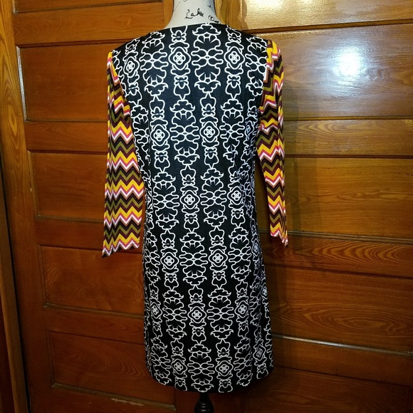 ⬇️ CLEARANCE ⬇️ Tracy Negoshian Vivien Tiki Dress - Picture 4 of 7